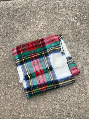 Old Navy Plaid Tartan Scarf in Red, Green, White, Blue